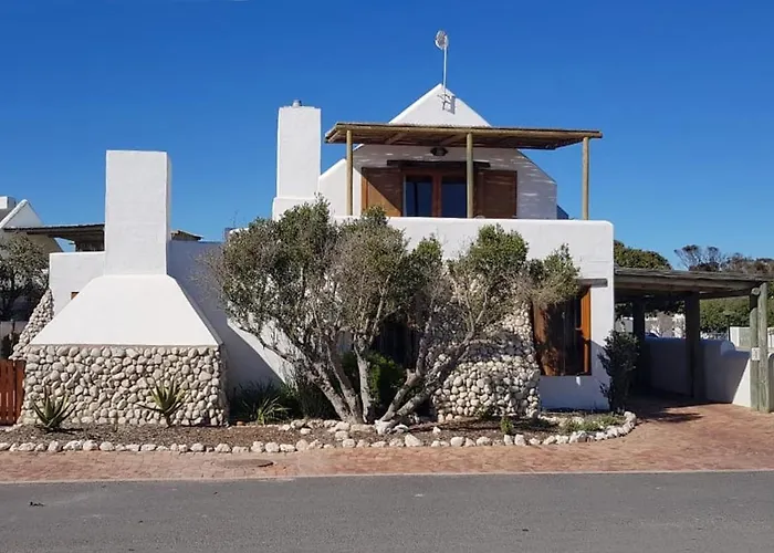 Sea Pearl Holiday Home